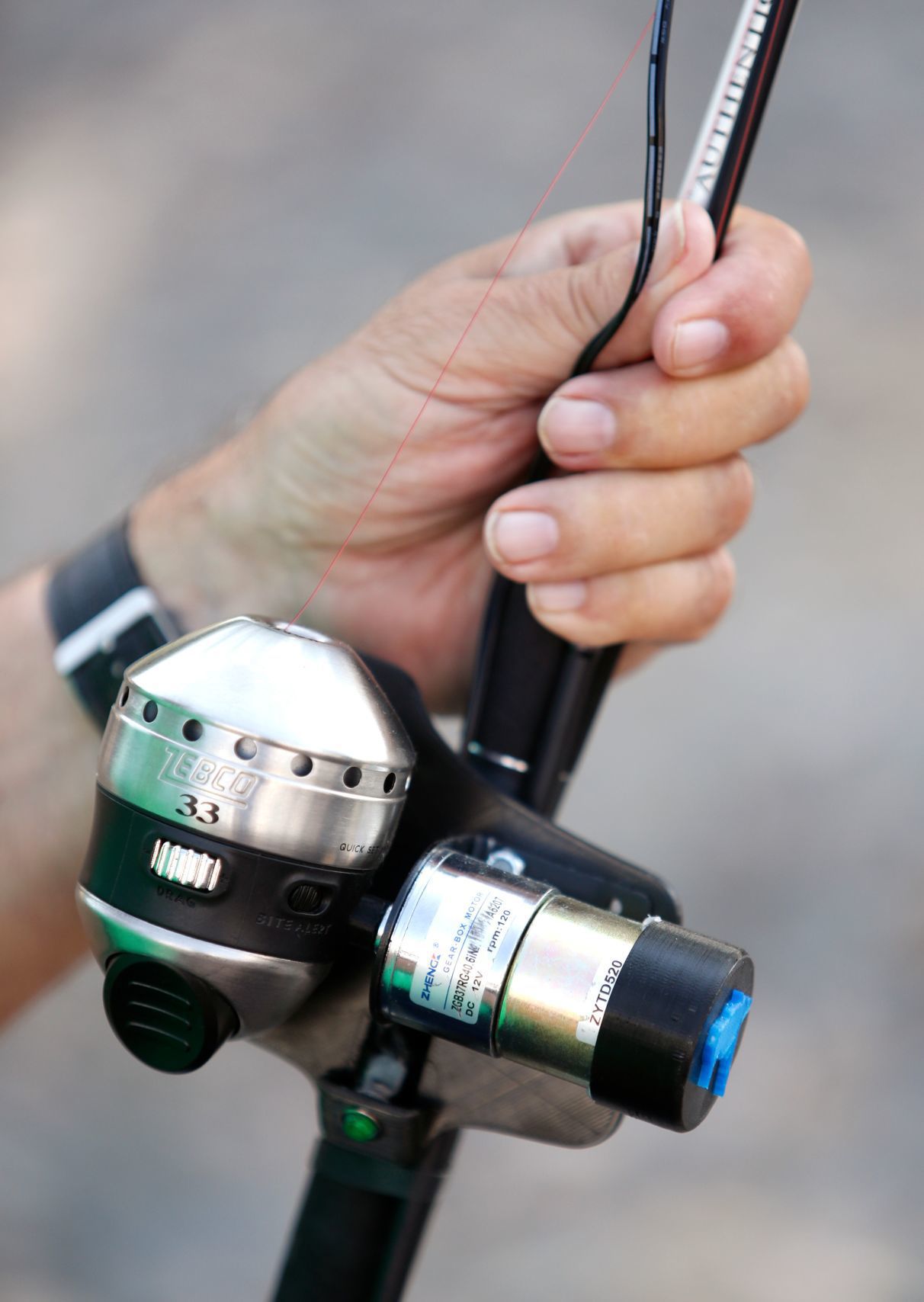 Motorized reel